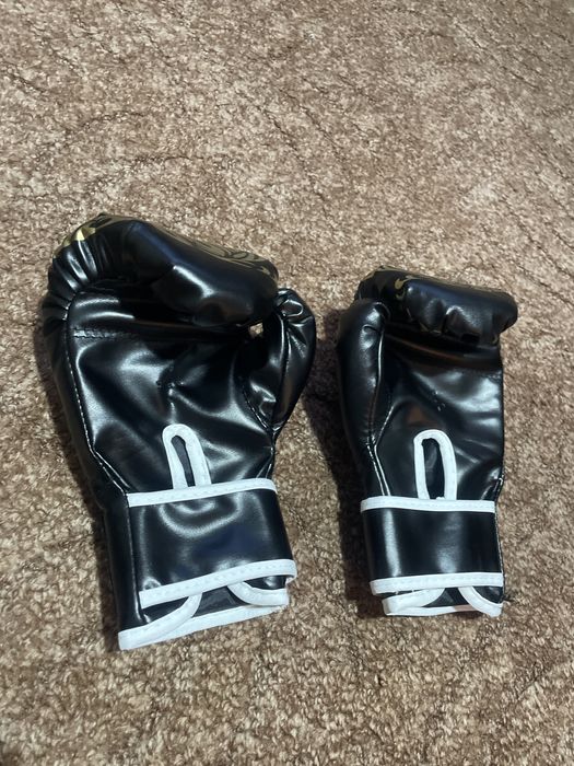 Боксови ръкавици 6Oz