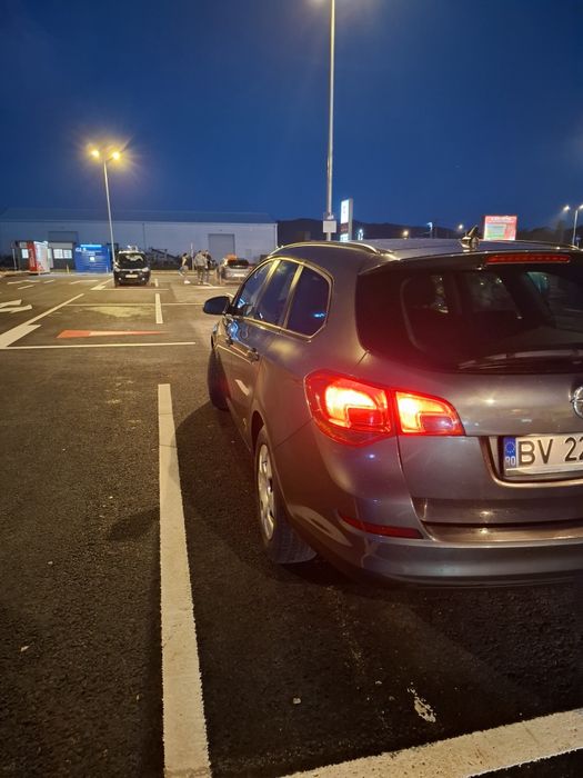 OPEL Astra 2011 — imagine 5