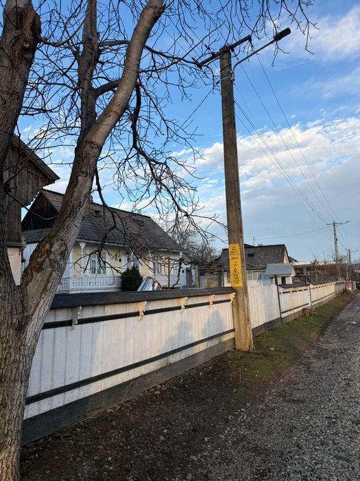 Ofer casă la țară în chirie sau de vânzare