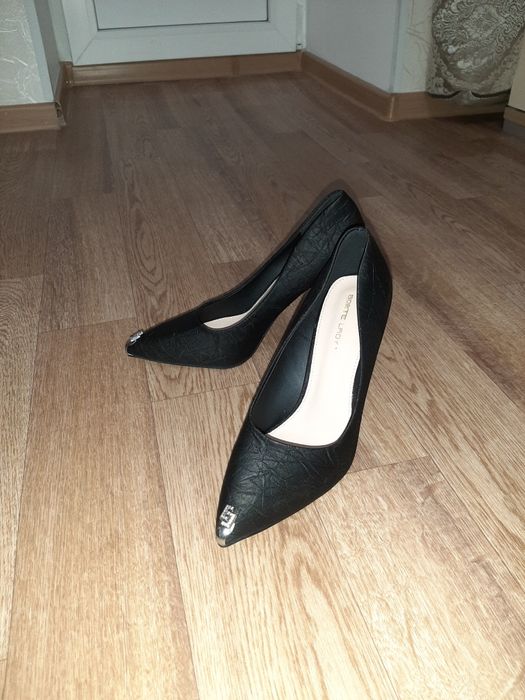 Продам новые туфли