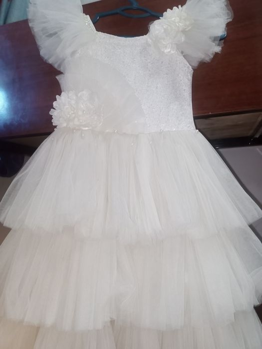 Qizalochalarimiz uchun kelin koʻylakcha