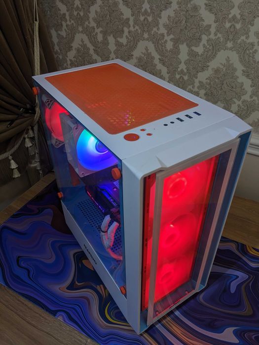| CYBER ICE AND FIRE | RTX 2070 | i3-12100F | 16GB | Custom PC |