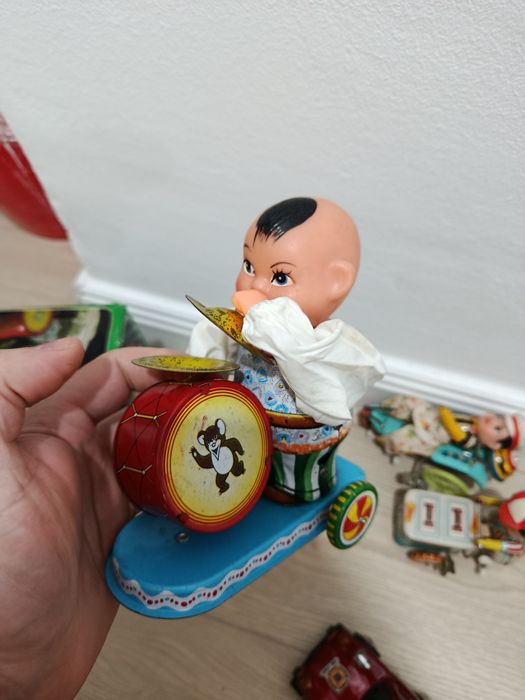 Jucării vechi tabla la cutie