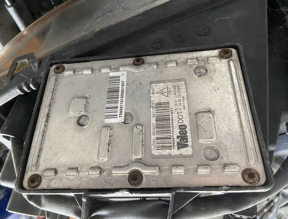 Фарове Волво ХЦ90 / Volvo XC90 Xenon