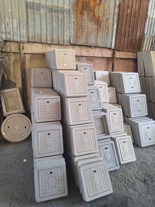 Kalodis Birrinch qoʼl.   Sex Nazarbekda