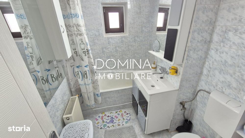 Vanzare apartament 3 camere, 75 mp, situat in Targu Jiu, strada 23 Aug