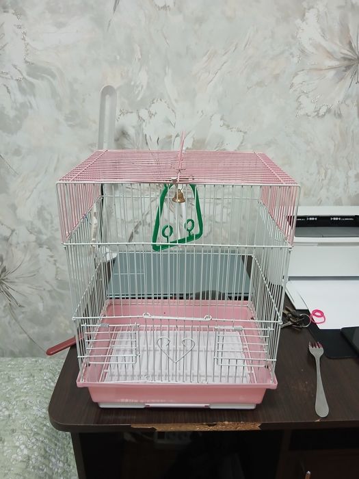 Продам клетку для попугая