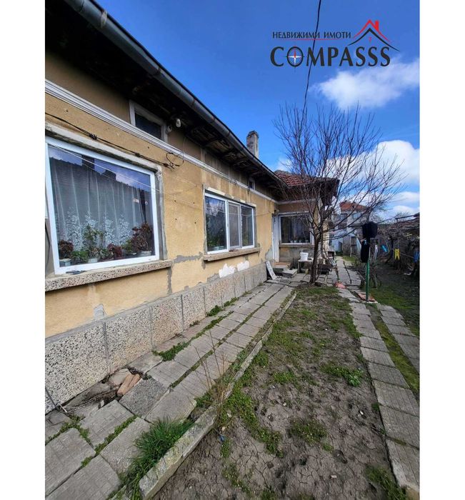 гр. Ген. Тошево-ЦЕНТЪР, Обл. Добрич, къща с двор – 45000евро