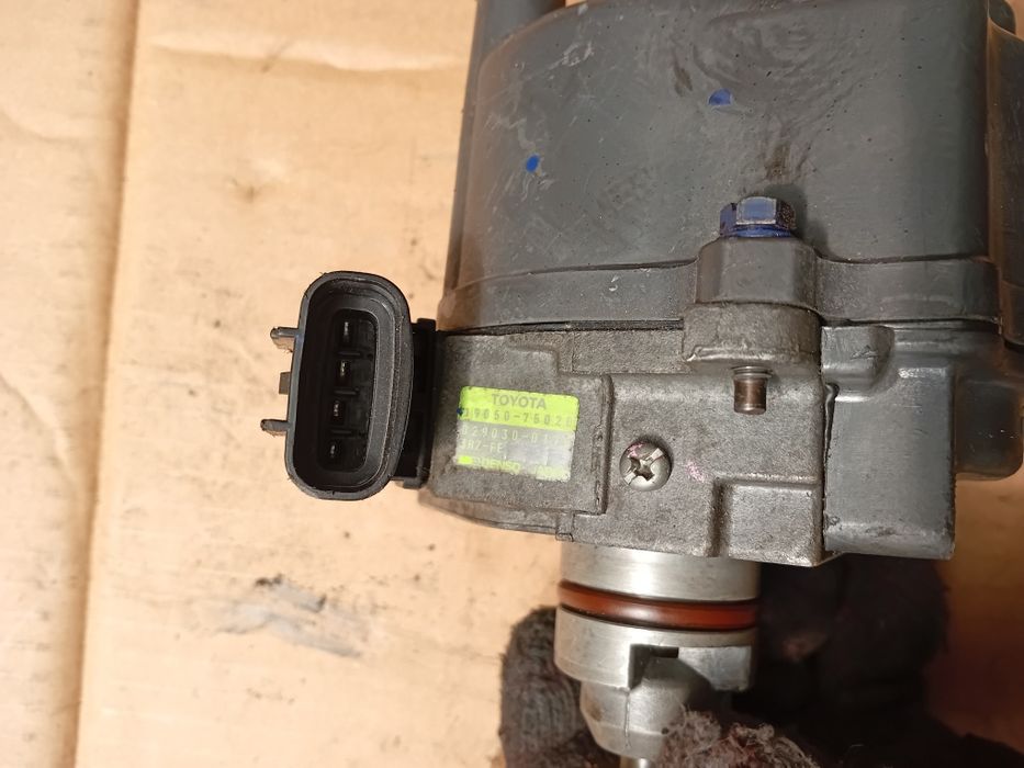 Трамблёр Toyota Prada