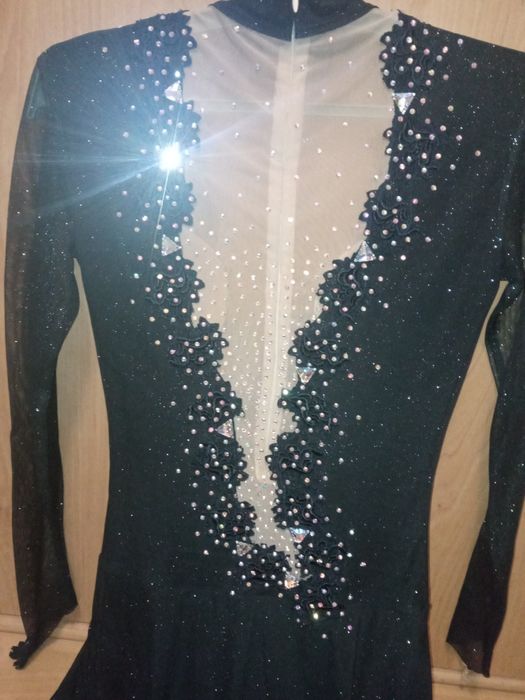 Платье для фигурного катания