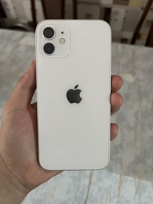 Iphone 12 хорошее состояние