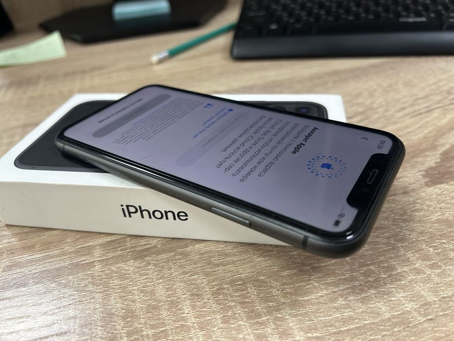 Продам Айфон 11, 128Gb