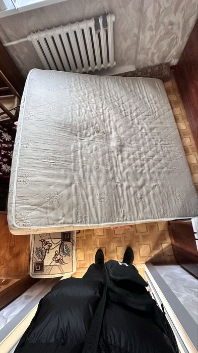 Старый матрас (бесплатно)