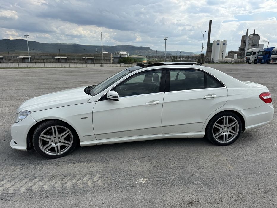 На части! Mercedes E350 CDI 265 кс W212 AMG Packet, панорама, кожа