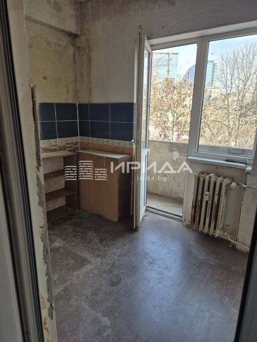 Двустаен апартамент в Топ Център