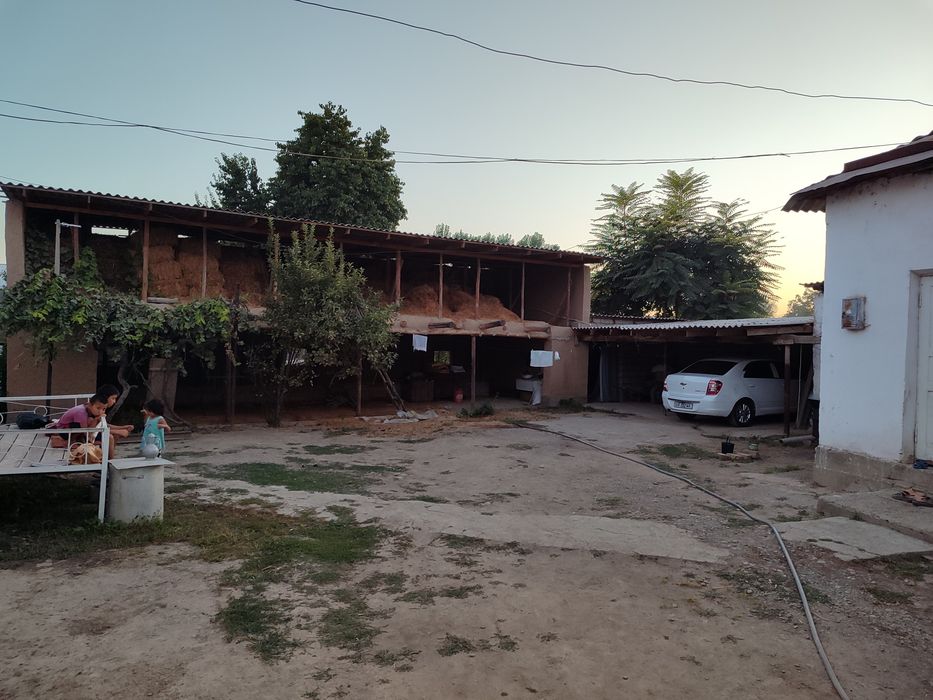 Срочно Уй сотилади