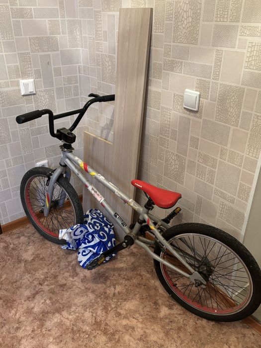 велосепед BMX Trinx