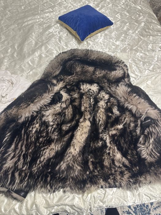 Продам зимнюю куртку волк