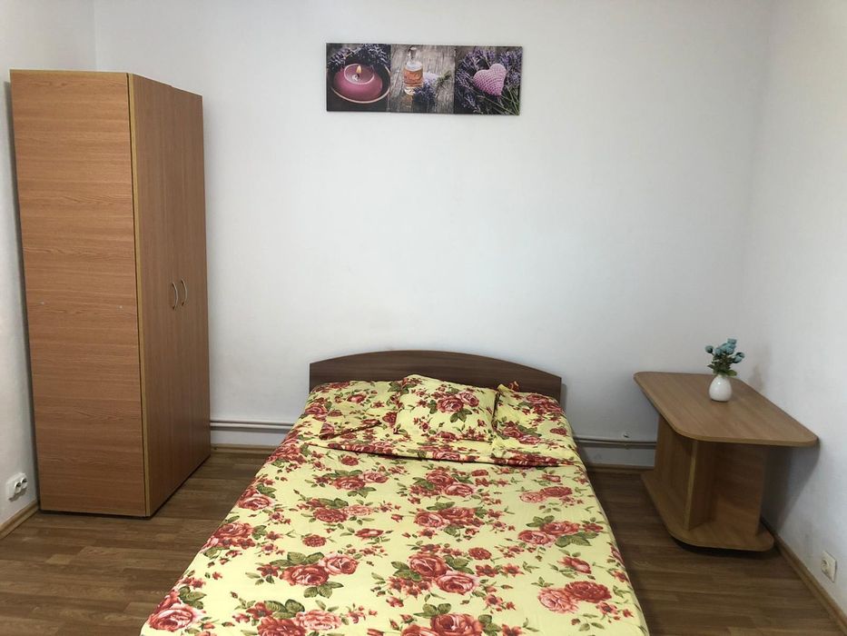 Inchiriez garsoniera Brazda lui Novac