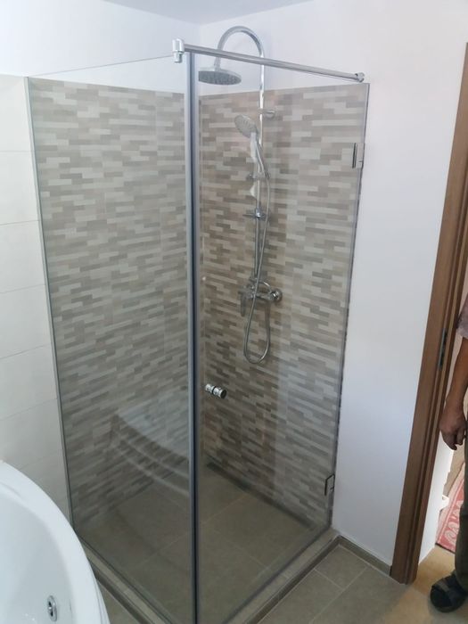 Cabine si panouri dus Walk