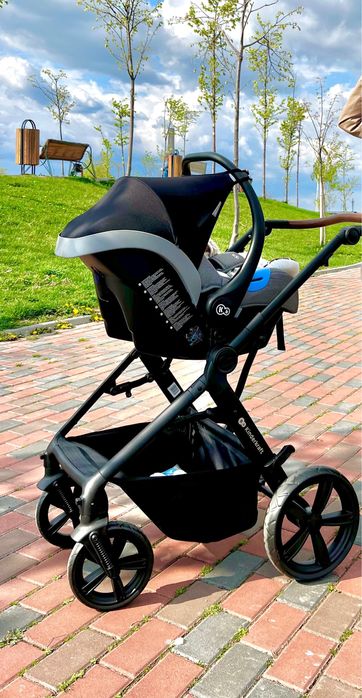 Carucior 3 in 1 KINDERKRAFT A-Tour gri-negru - stare excelenta