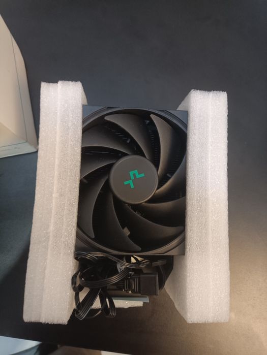 Кулер Deepcool AK500S Digital черный