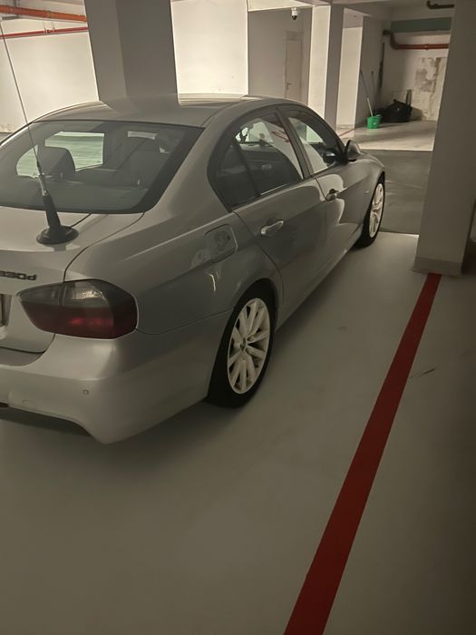 Vând BMW e 90 2006