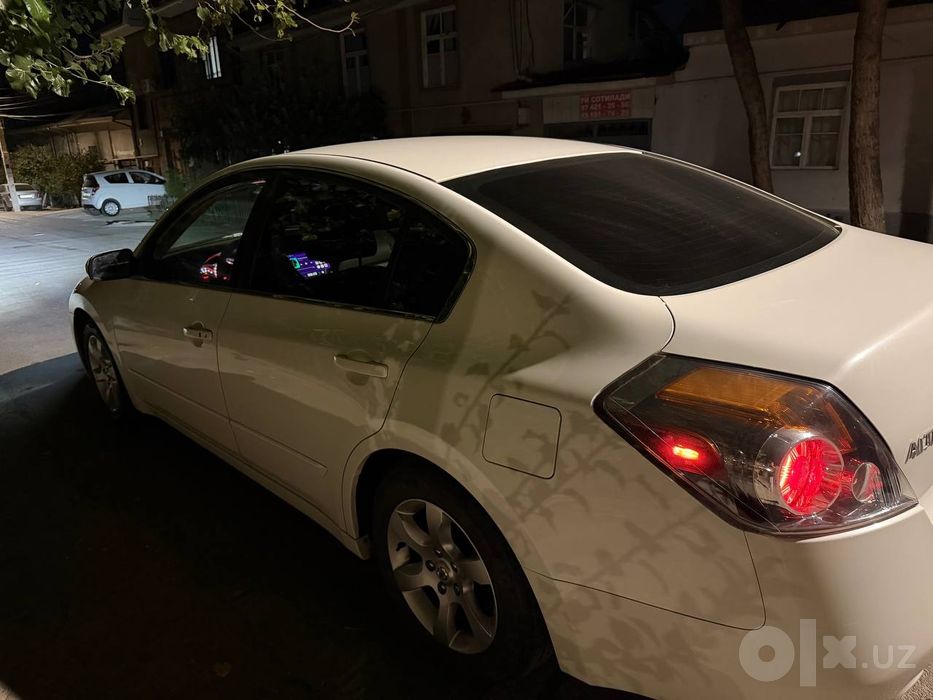 Nissan Altima sotiladi
