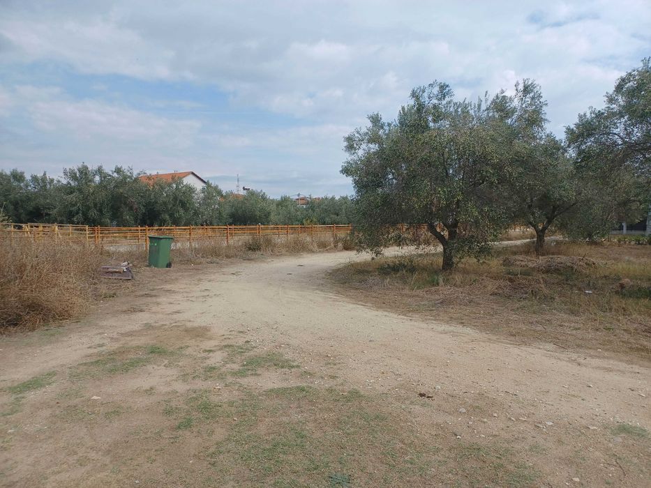 Продава се парцел 680 м2 в регулация в Неа Врасна, Гърция