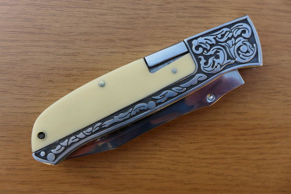 Сгъваем нож Лев / Пантера