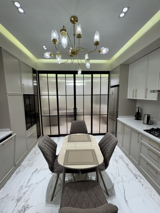 Сдается новая квартира  57кв/м, своя!