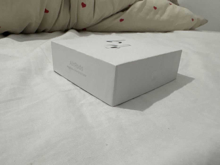 Airpods gen 3.