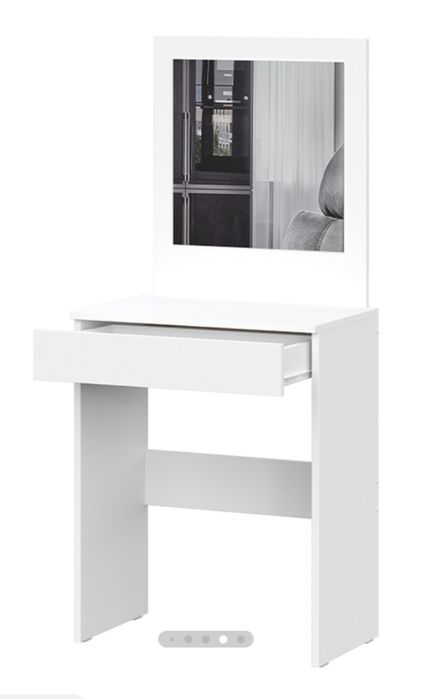 Туалетный столик