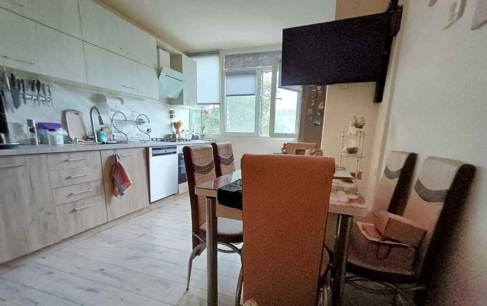 Продава се Двустаен апартамент в Шумен, Тракия - 64 кв.м за 916 €/кв.м - Снимка #6