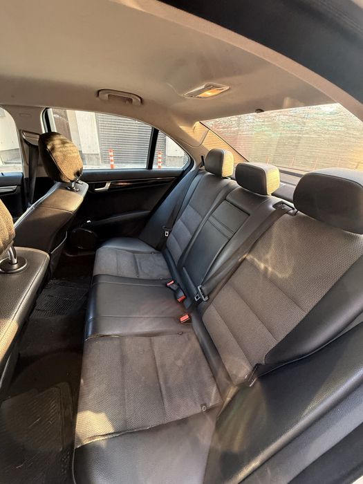 Mercedes-benz C220 CDI 177cp