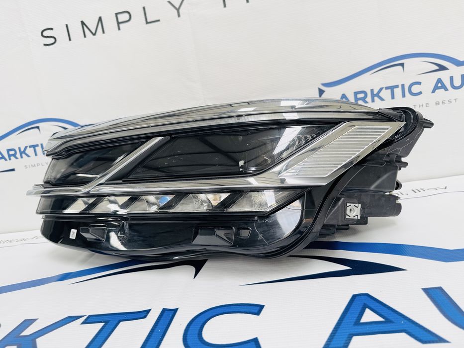 Far stanga Full led Matrix VW Touareg CR dupa 2018