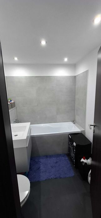 Apartament recent renovat de vanzare in Cotu Mic lângă pasarelă