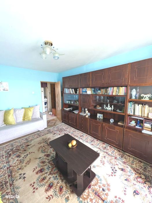 Apartament 2 camere Lic. Odobescu, etaj 3, confort 1, centrala