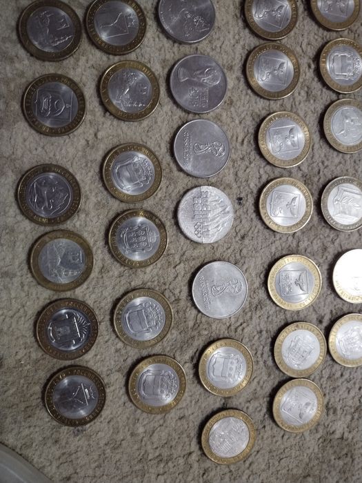 Монета 10 рублей Сочи 2018 Футбол