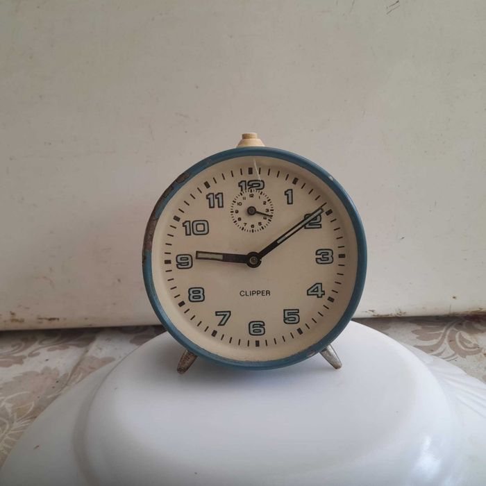 Ceas desteptator de masa - mecanic CLIPPER - Germania pret 90 lei