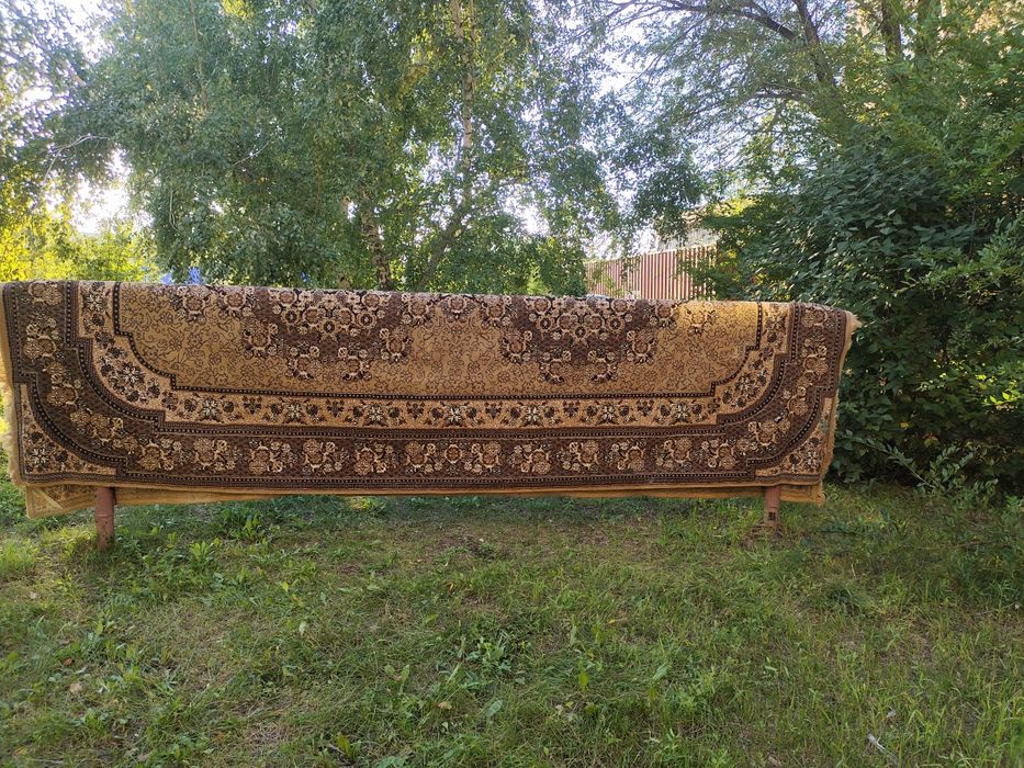 Продам ковер  5/3