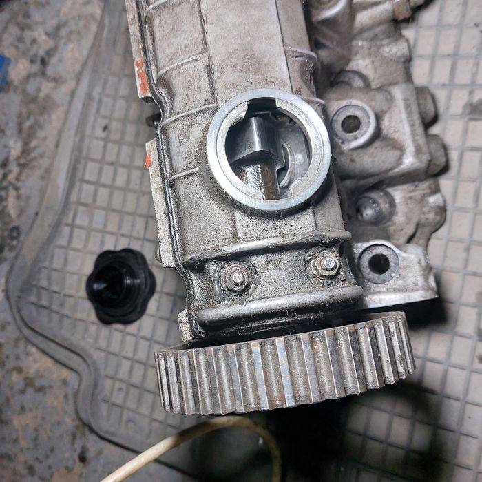 ГБЦ Рено от двигателяF3R