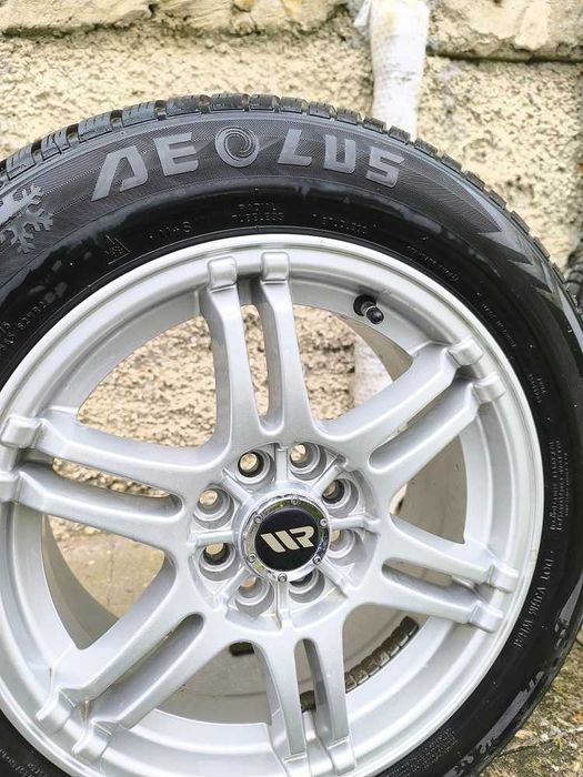 Алуминиеви джанти 15 цола със зимни гуми