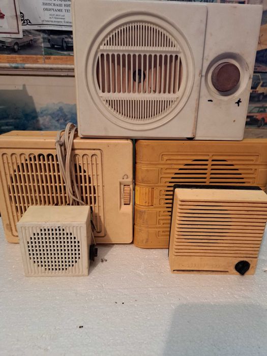 Продава 3 бр. нови стационарни телефони-15 лв. и 3 бр. раиоточки -15 л