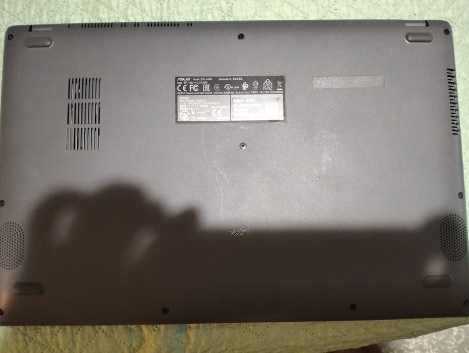 Asus i5 cu licență