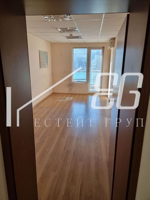 Дава се под наем Офис в Варна, Лятно кино Тракия - 150 кв.м за 1097.01 € - Снимка #7
