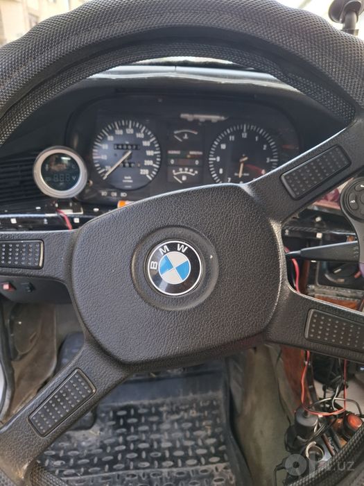 Продается BMW E28 M20 520