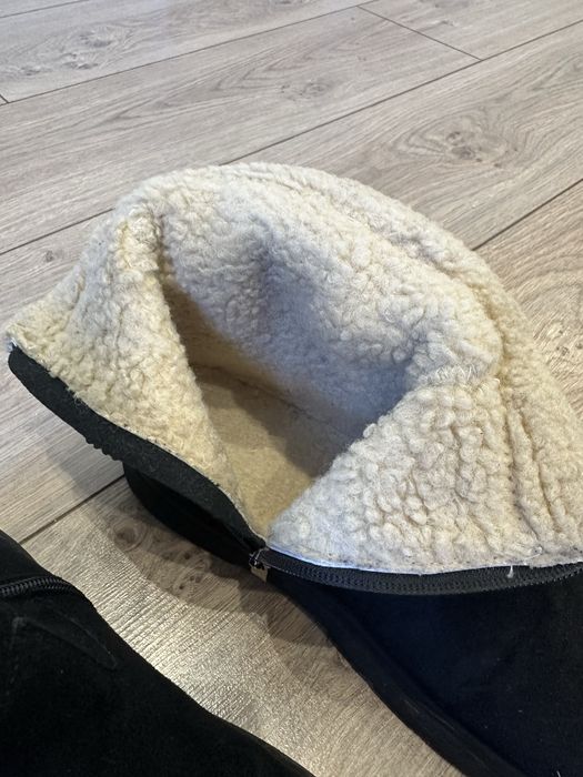 Продам сапоги (замша)