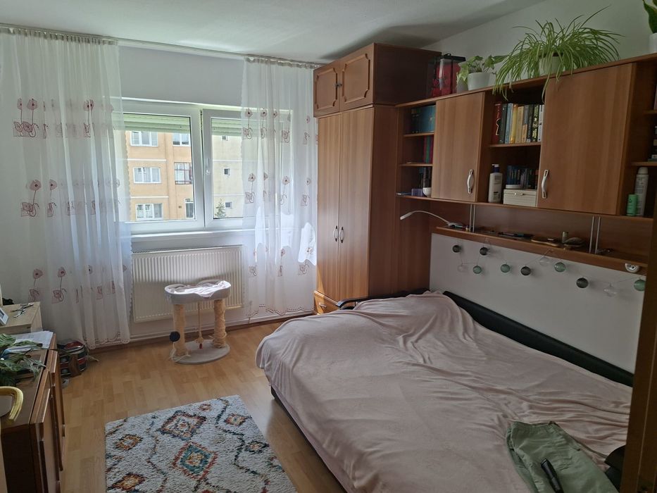 Închiriez apartament 2 camere in Vasile Aaron