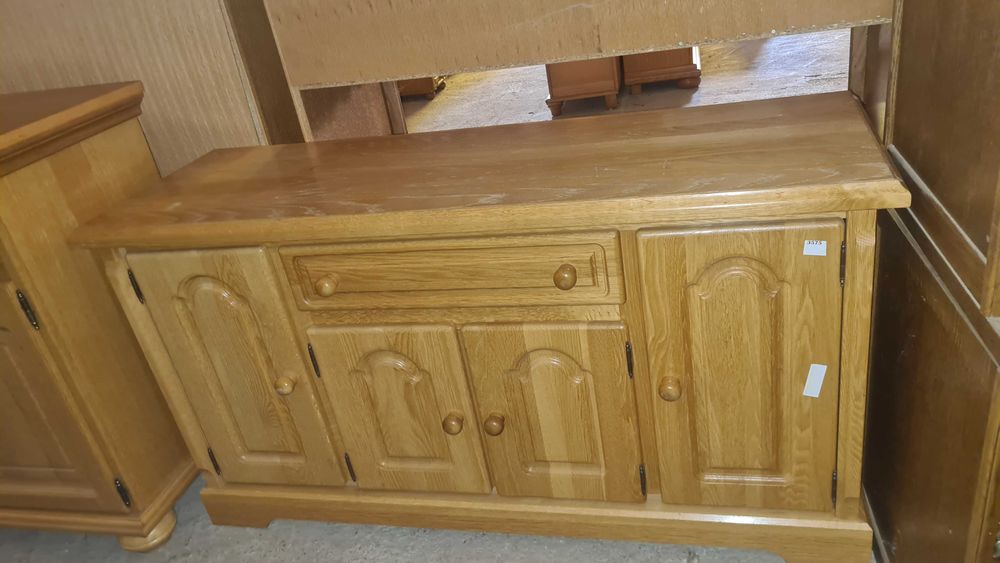 шкаф скрин тоалетка внос от Европа